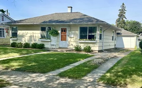 6824 Waveland Ave, Hammond, IN 46323