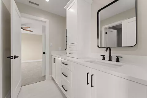 Bath - 9701 Sweetspire Ave, Saint John, IN 46373 photo 7 of 10