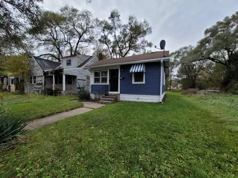 Exterior - 852 Kentucky St, Gary, IN 46402 photo 2 of 4