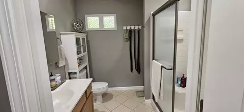 Bath - 1071 N Warren St, Gary, IN 46403 photo 17 of 21
