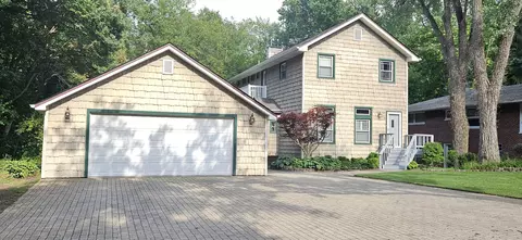 Exterior - 1071 N Warren St, Gary, IN 46403 photo 28 of 36