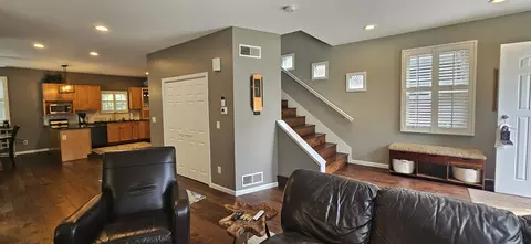 Entry Way - 1071 N Warren St, Gary, IN 46403 photo 4 of 20