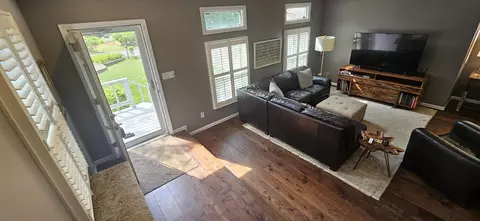 Entry Way - 1071 N Warren St, Gary, IN 46403 photo 6 of 20