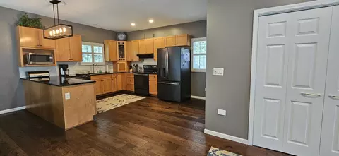 Kitchen - 1071 N Warren St, Gary, IN 46403 photo 1 of 9