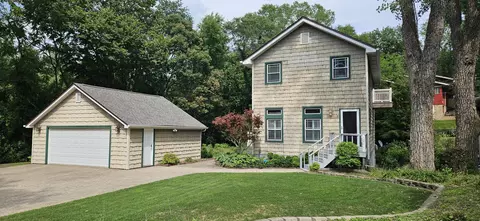 Exterior - 1071 N Warren St, Gary, IN 46403 photo 2 of 36