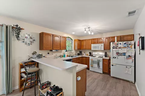 Kitchen - 211 W 43rd Ct, Griffith, IN 46319 photo 1 of 3