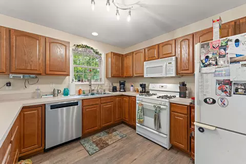 Kitchen - 211 W 43rd Ct, Griffith, IN 46319 photo 2 of 3