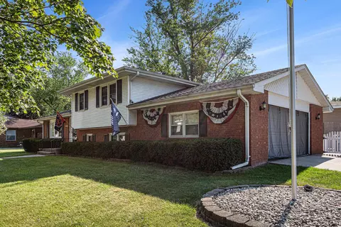 Exterior - 9330 Hayes St, Crown Point, IN 46307 photo 2 of 6