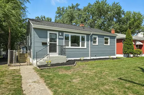 1513 173rd St, Hammond, IN 46324