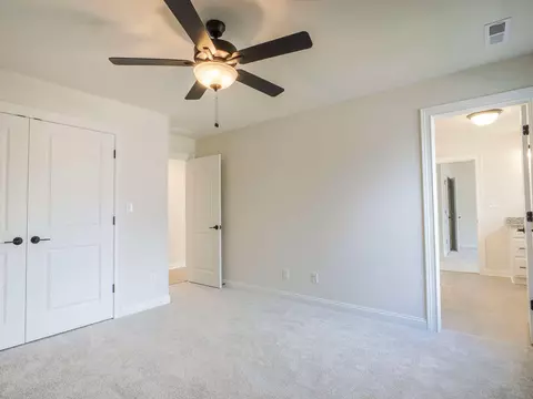 Bedroom - 1855 Trailbrook Dr, Valparaiso, IN 46385 photo 3 of 7