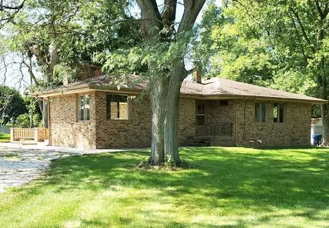 201 W Halleck St, Morocco, IN 47963