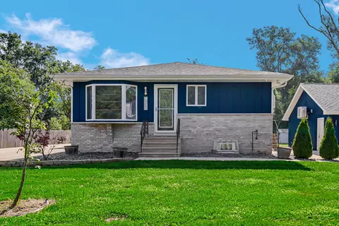 9131 Spring St, Highland, IN 46322