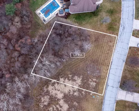 10559 Erie Dr, Crown Point, IN 46307