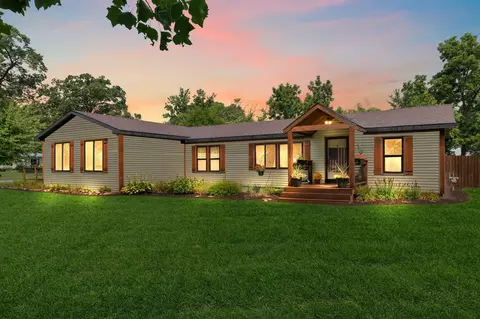 12021 N East Ave, Thayer, IN 46381