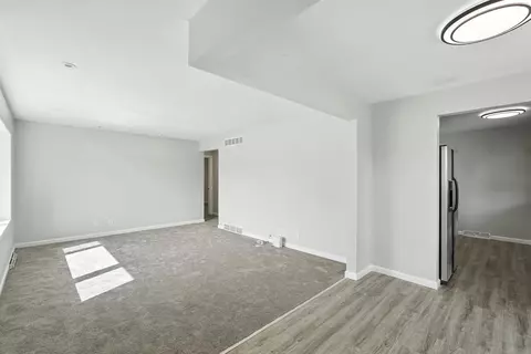 Living - 913 N Dwiggins Ave, Griffith, IN 46319 photo 1 of 3