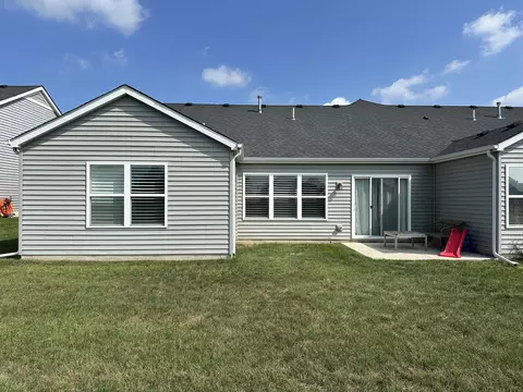 Exterior - 15407 W 102nd Pl, Dyer, IN 46311 photo 2 of 2