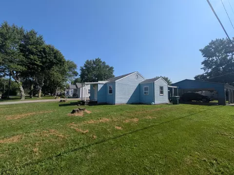 Exterior - 2900 E Gilbert St, Muncie, IN 47303 photo 3 of 8