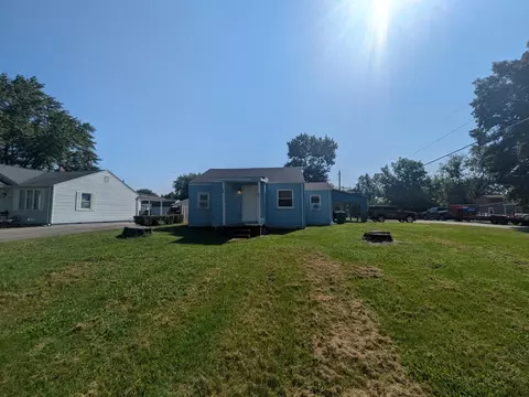 Exterior - 2900 E Gilbert St, Muncie, IN 47303 photo 6 of 8