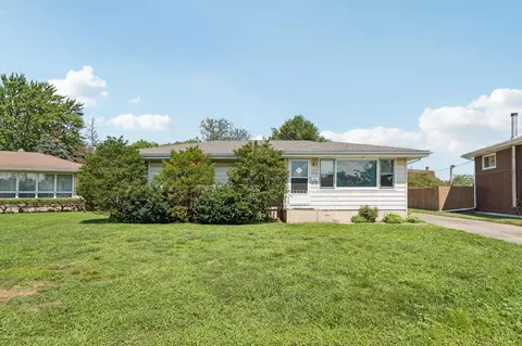 Exterior - 1016 W Ash St, Griffith, IN 46319 photo 1 of 8