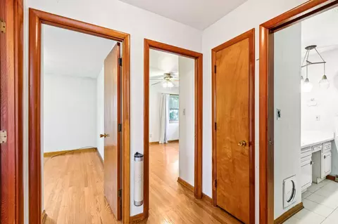 Entry Way - 1016 W Ash St, Griffith, IN 46319 photo 1 of 2