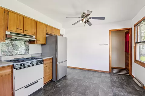 Kitchen - 1016 W Ash St, Griffith, IN 46319 photo 4 of 5