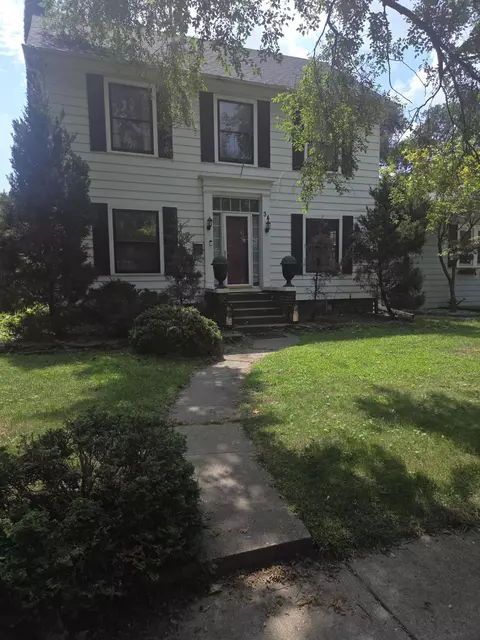 34 Midway Ct, Hammond, IN 46324