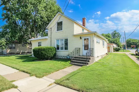 Exterior - 801 E Clark St, Crown Point, IN 46307 photo 1 of 5