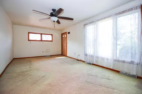 Living - 801 E Clark St, Crown Point, IN 46307 photo 2 of 5
