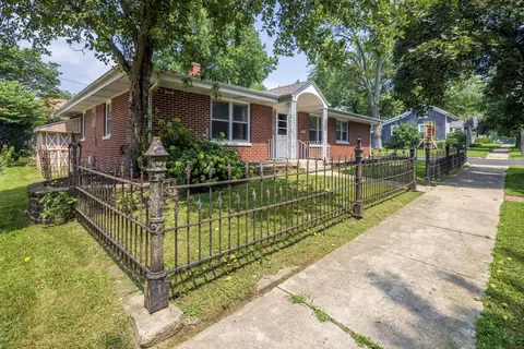 305 Erie St, Valparaiso, IN 46383