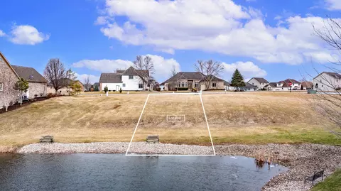 10460 Doubletree Dr, Crown Point, IN 46307 photo 12