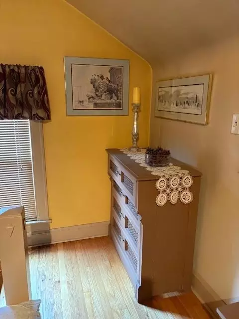 Entry Way - 1726 Davis Ave, Whiting, IN 46394 photo 6 of 7