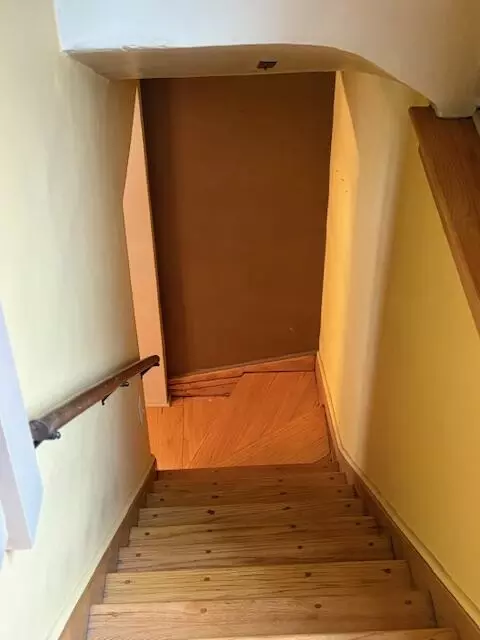 Entry Way - 1726 Davis Ave, Whiting, IN 46394 photo 7 of 7