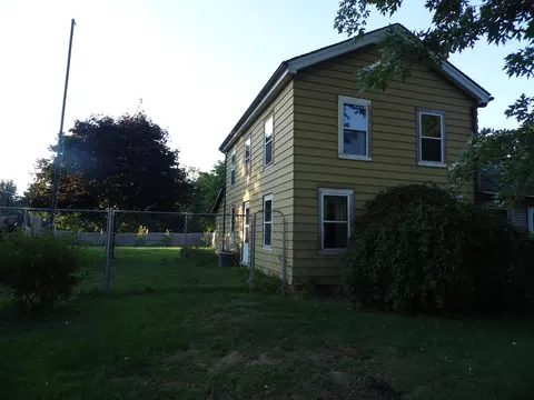 Exterior - 113 E Walker St, Rolling Prairie, IN 46371 photo 3 of 4