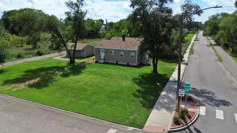 1009 W 2nd Ave, Gary, IN 46402 photo 3
