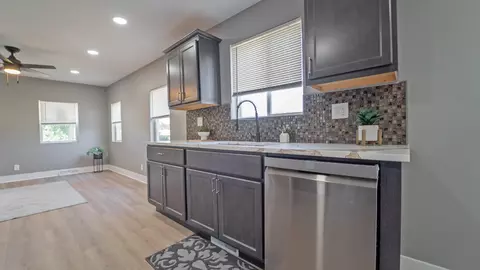 1009 W 2nd Ave, Gary, IN 46402 photo 10