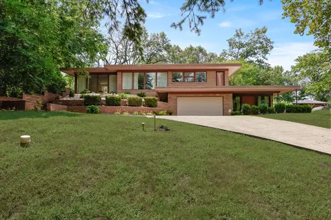 1429 W Lincoln Hwy, Schererville, IN 46375