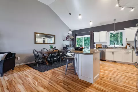1613 11th Pl, Hobart, IN 46342 photo 5