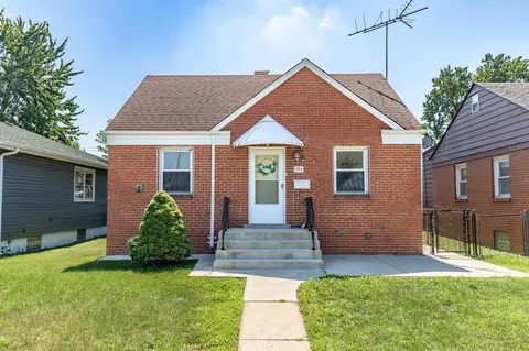 1556 Atlas St, Hammond, IN 46320