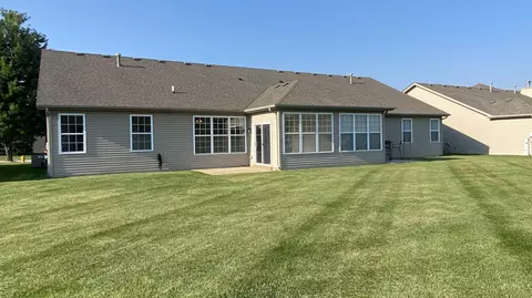 962 Flagstone Dr, Dyer, IN 46311 photo 52