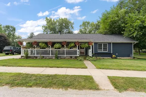 751 Bond Ave, Valparaiso, IN 46385