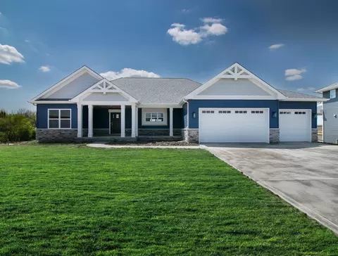 1761 Trailbrook Dr, Valparaiso, IN 46385