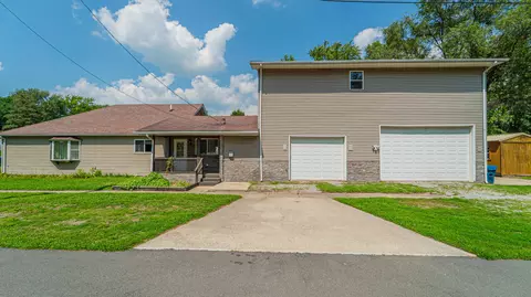 23713 Euclid St, Schneider, IN 46376