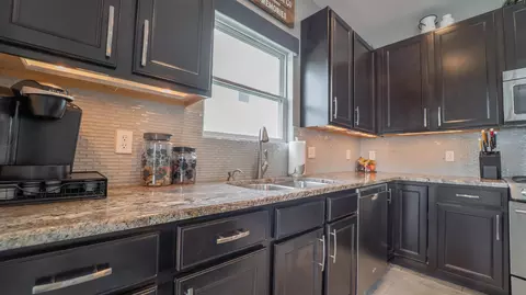 Kitchen - 13182 Hayes St, Crown Point, IN 46307 photo 3 of 5