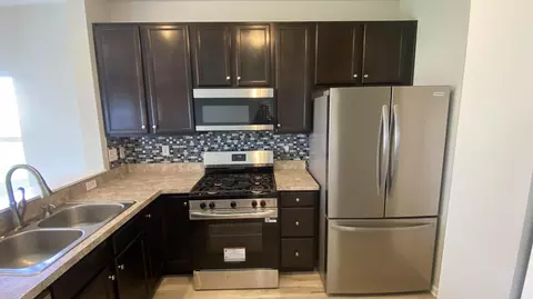 Kitchen - 7556 E 111th Ln, Crown Point, IN 46307 photo 9 of 12