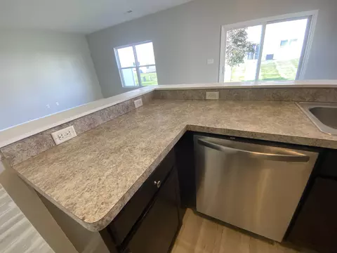 Kitchen - 7556 E 111th Ln, Crown Point, IN 46307 photo 6 of 12