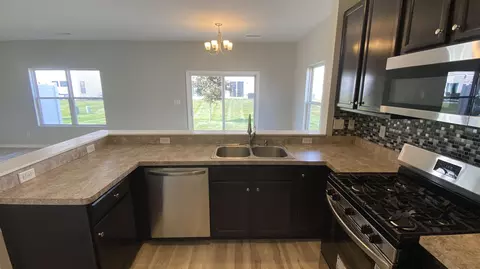 Kitchen - 7556 E 111th Ln, Crown Point, IN 46307 photo 1 of 12