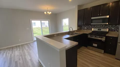 Kitchen - 7556 E 111th Ln, Crown Point, IN 46307 photo 3 of 12