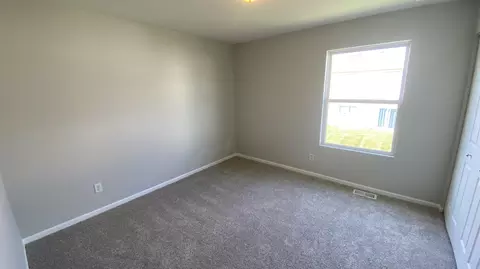 Bedroom - 7556 E 111th Ln, Crown Point, IN 46307 photo 9 of 10