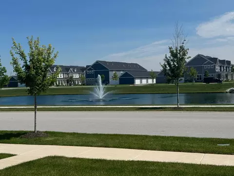981 E 117th Ln, Crown Point, IN 46307 photo 16