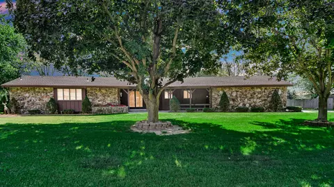 114 E Jersey St, Hanna, IN 46340